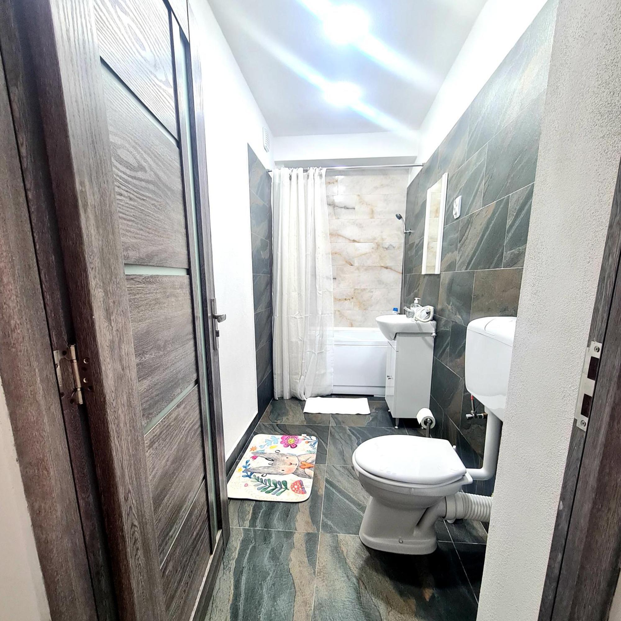 Mural Art Apartament Petroszany Zewnętrze zdjęcie